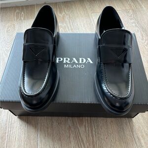 Brand New Prada Loafers size 38(US 8)